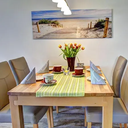 Lüttje Hus Ferienhaus *